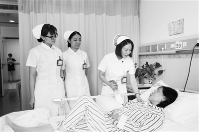 赵庆华：给病人的不只是护理，更是陪伴