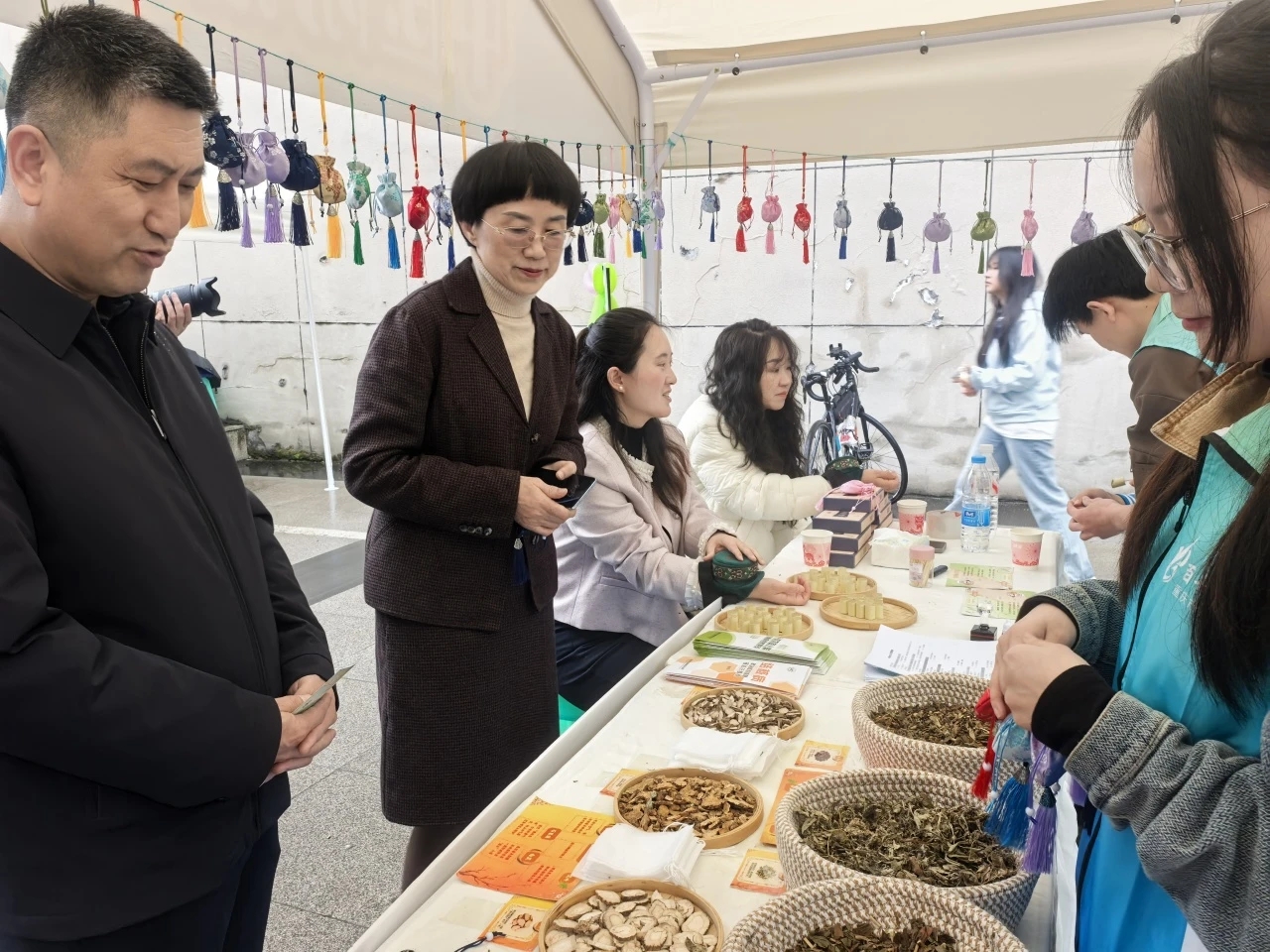 重庆各地开展2026年世界防治结核病日主题宣传